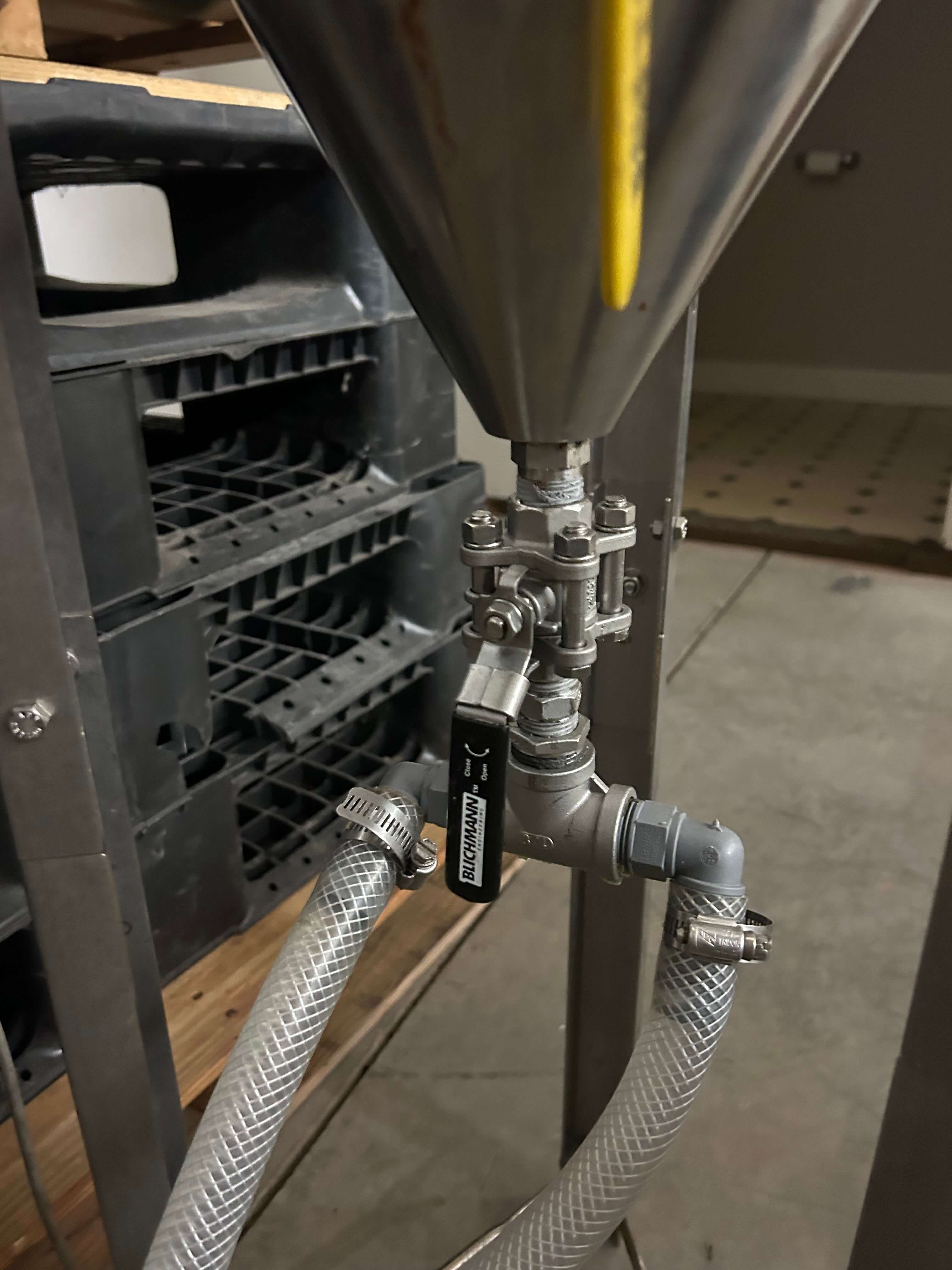 9 gallon Stainless Steel Tank image 2