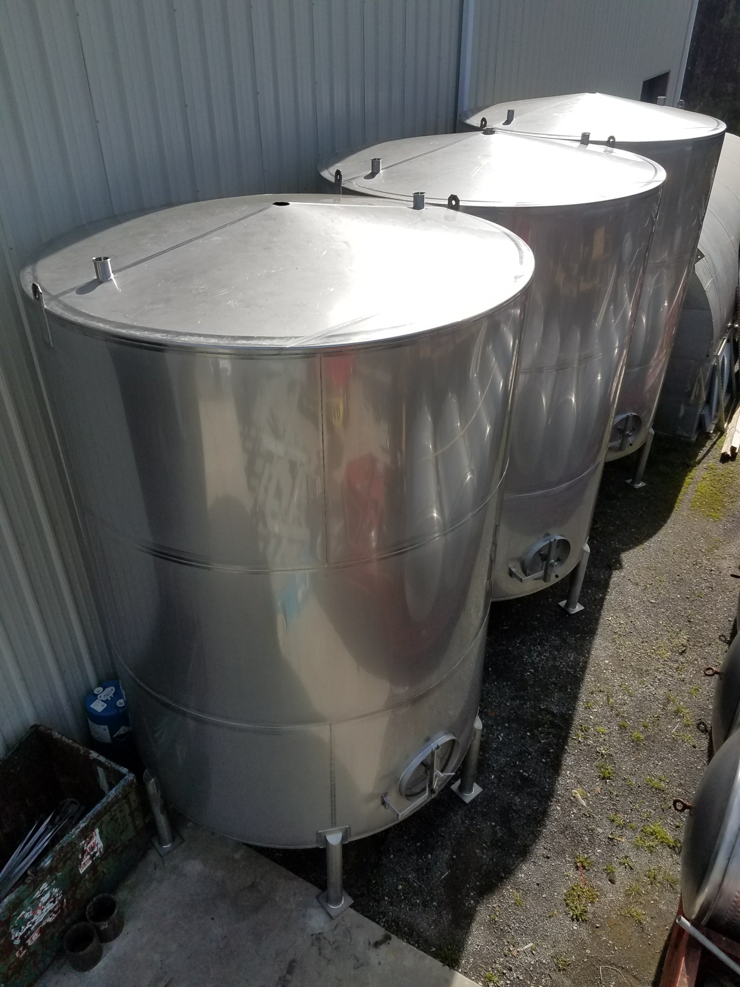6,500 Gallon Stainless Steel Tanks