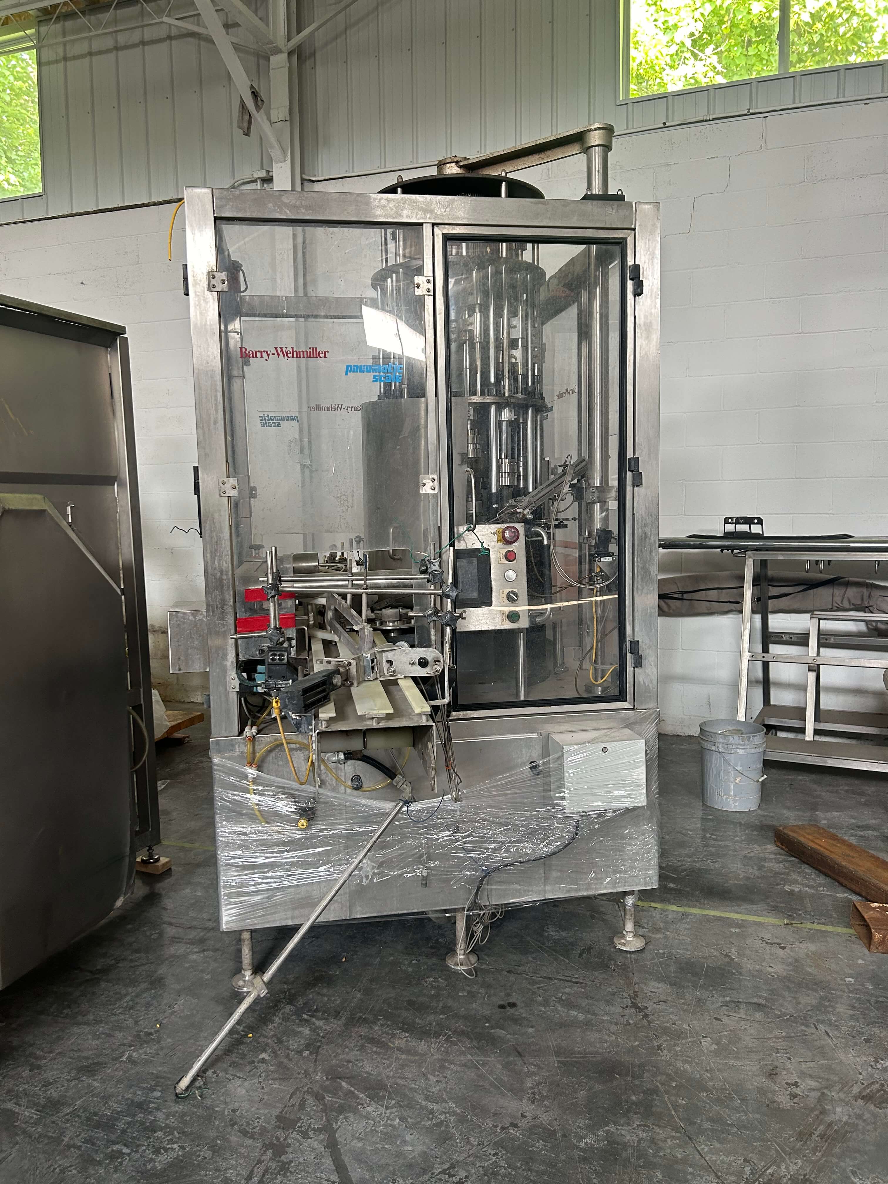 Barry Wehmiller Pneumatic Scale Capper image 5