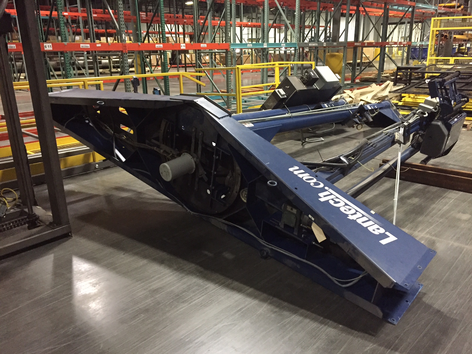 Lantech 2500 Automatic Rotary Pallet Wrapper image 8