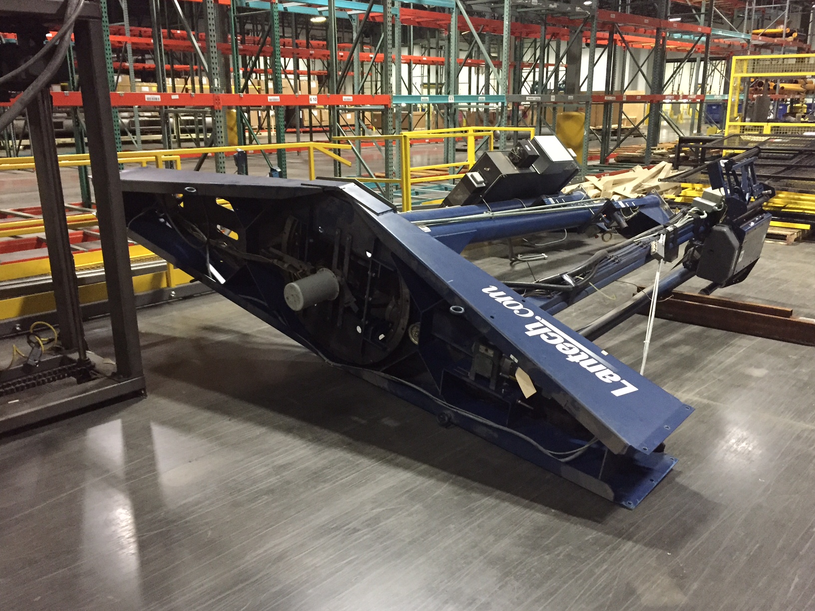 Lantech 2500 Automatic Rotary Pallet Wrapper image 7