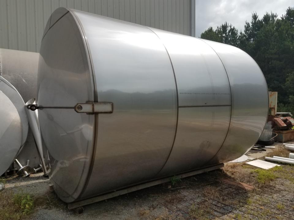 6500 Gallon New Stainless Steel  Storage Tank image 3
