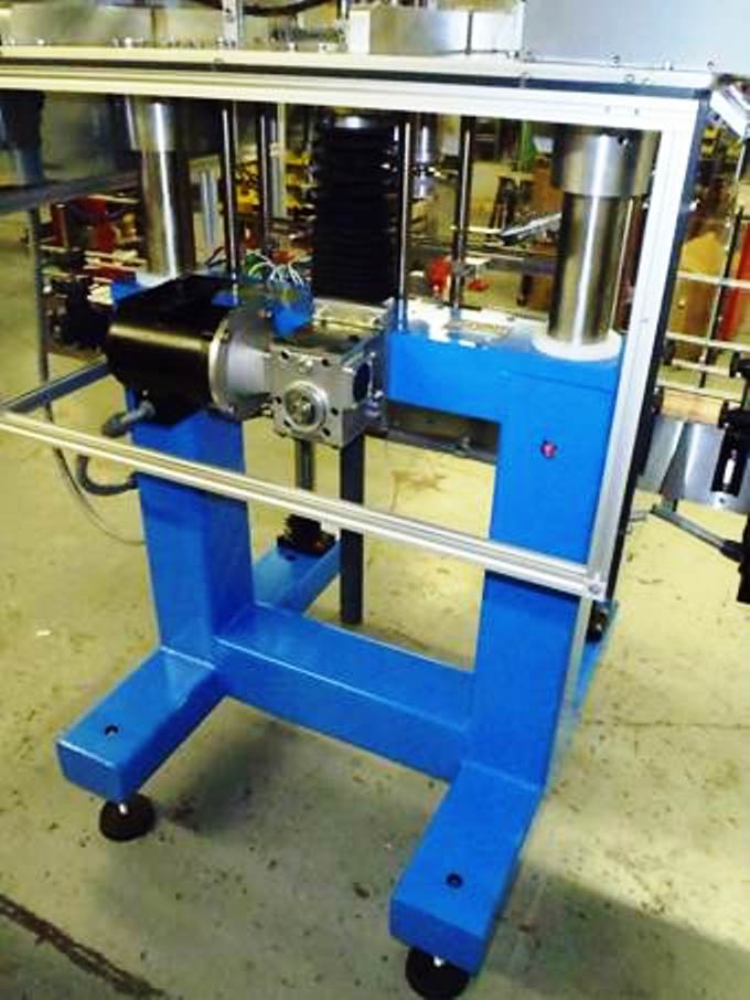 LAZAR 2-HEAD SERVO CAPPER image 5