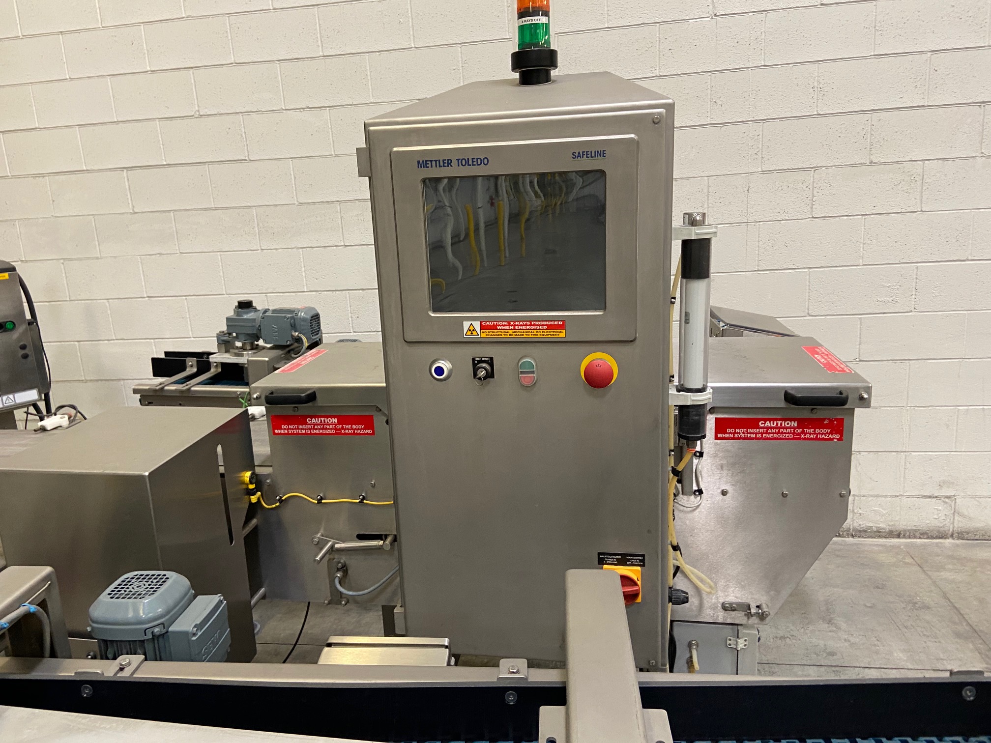 SAFELINE X-RAY MACHINES