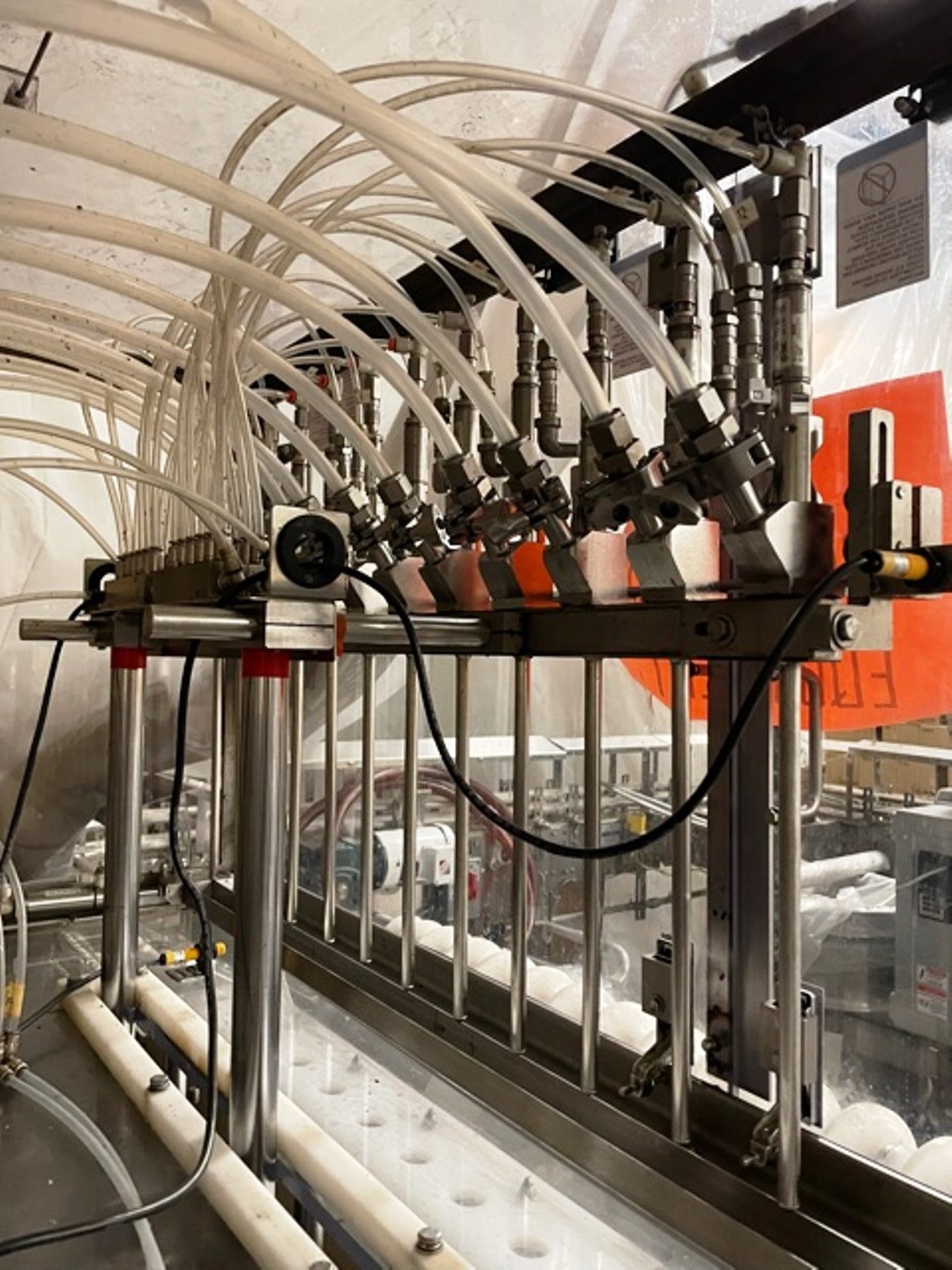 12 HEAD/PACKWEST FITMENT APPLICATOR AND CAPPER image 8
