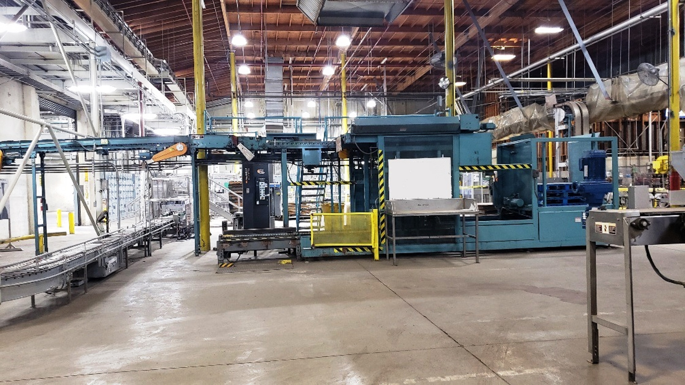Complete Glass Bottle Line image 16