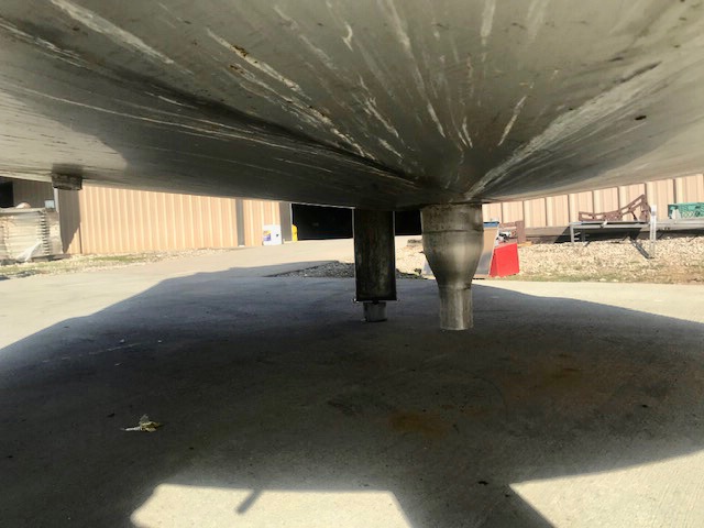 2500 Gallon Vertical Stainless Steel Mix Tank image 2