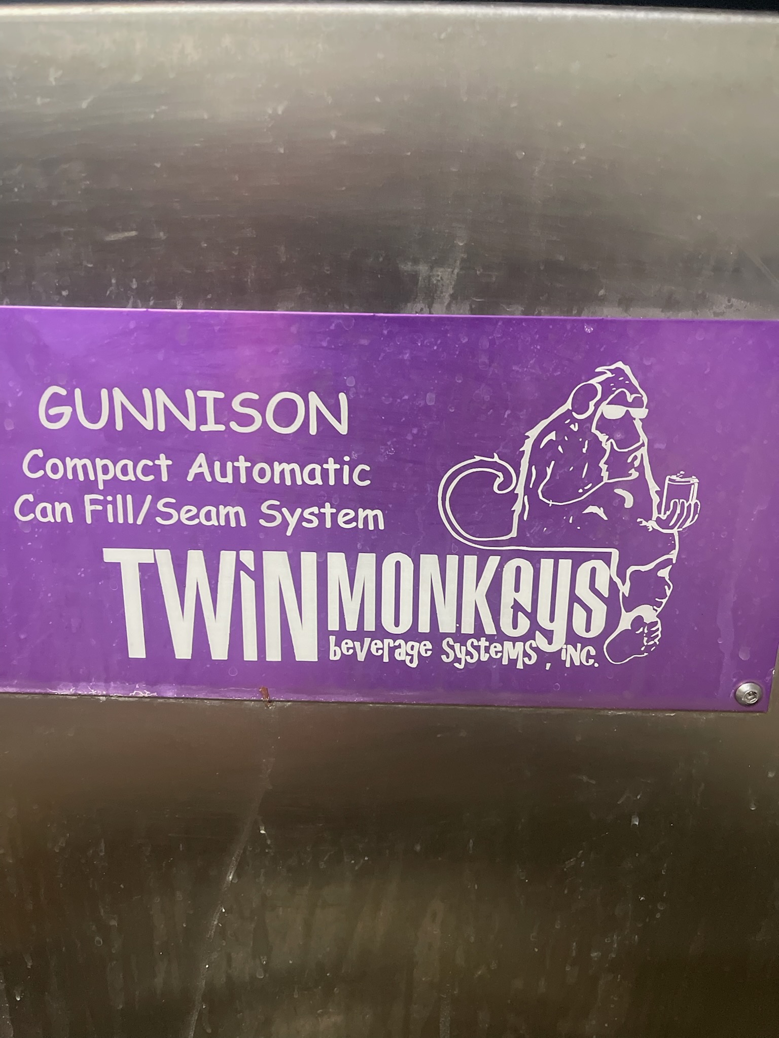 Twin Monkeys Gunnison Filler image 2