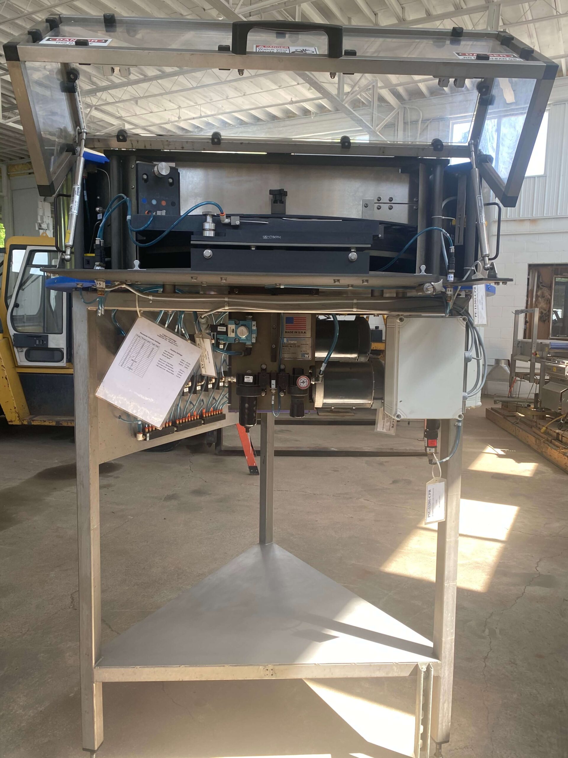 Cap Sorter and Feeder with Elevator