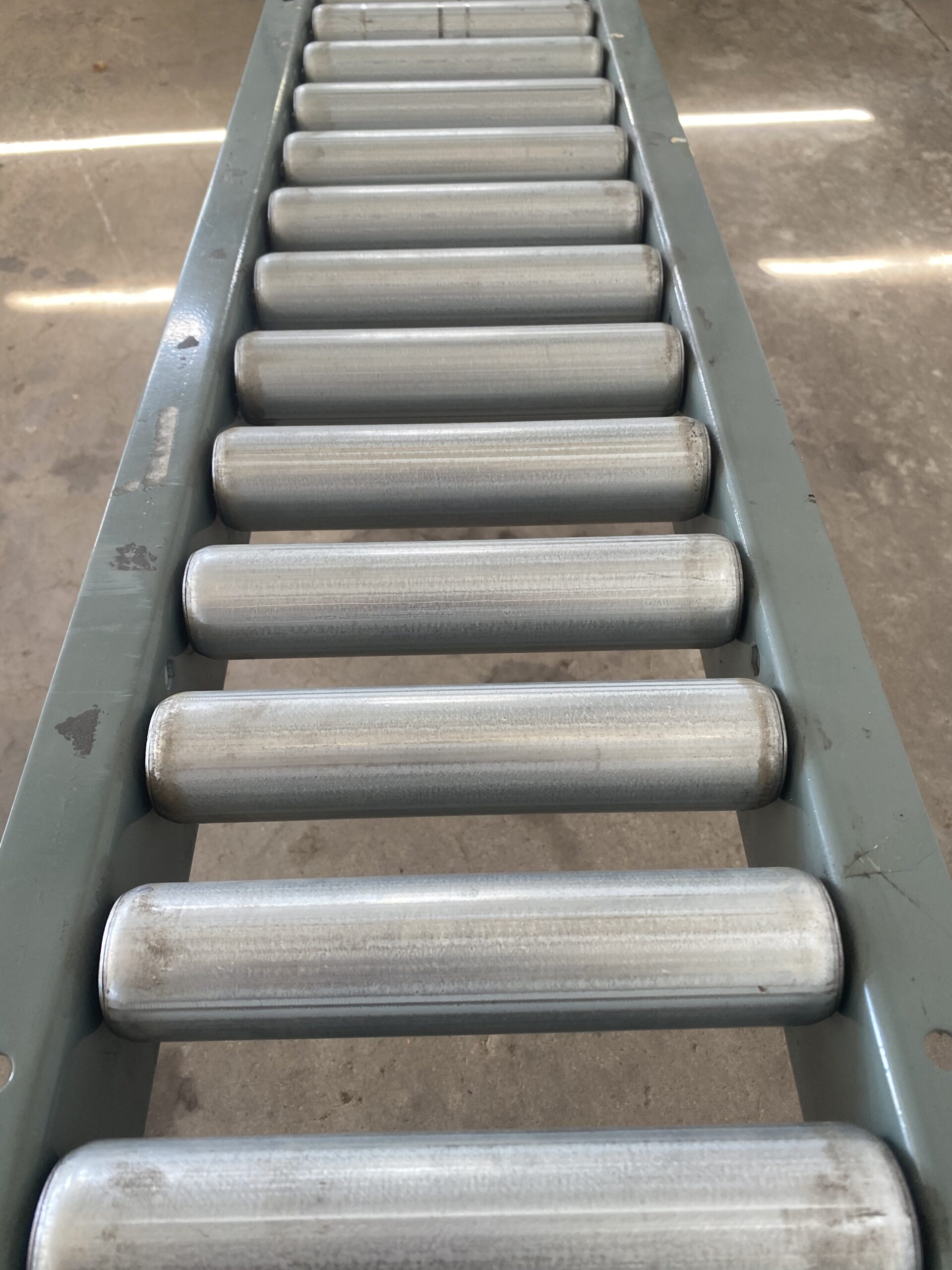 Hytrol Gravity Roller Conveyor image 3