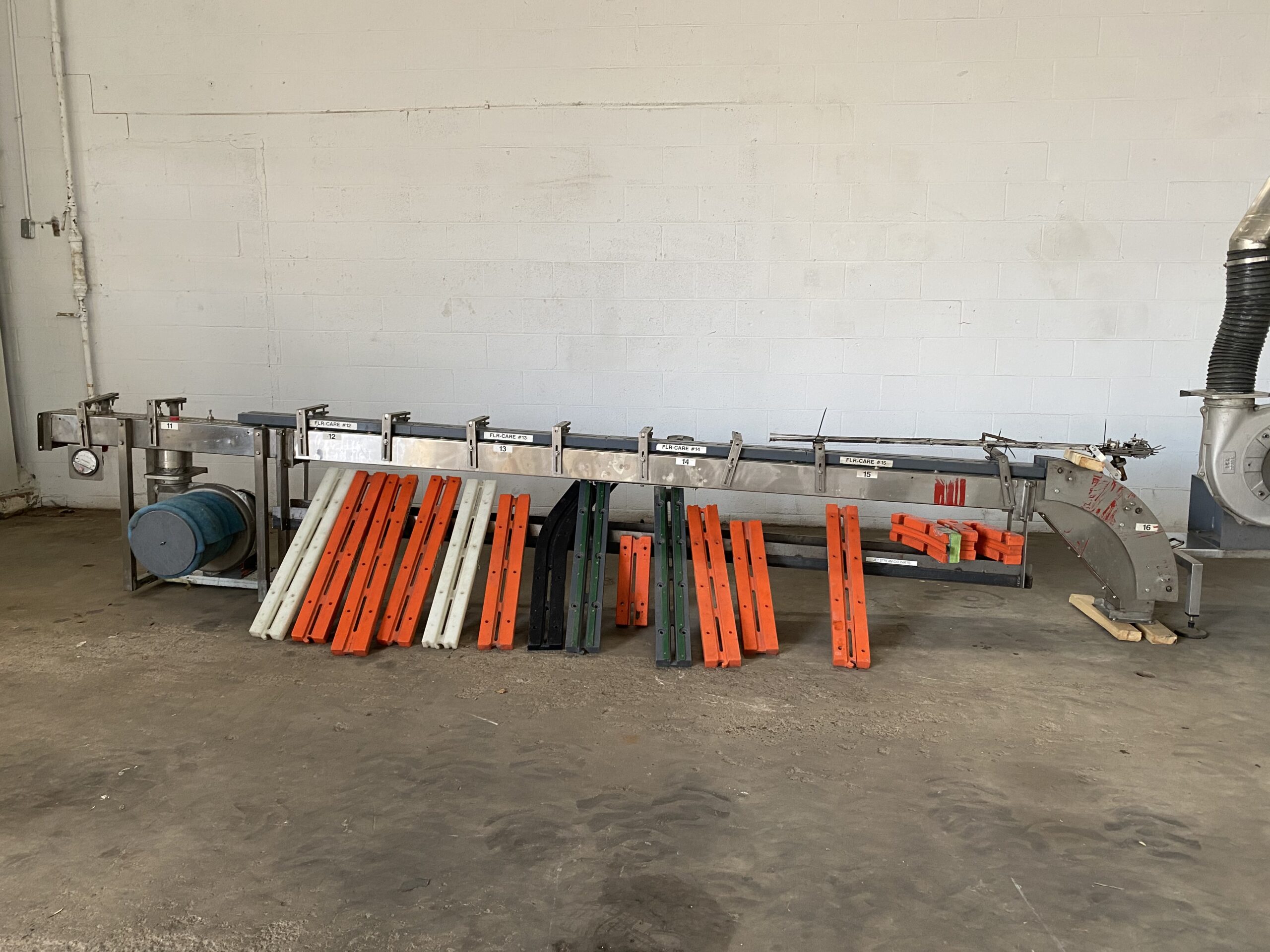 Single File Cap Air Conveyor image 6