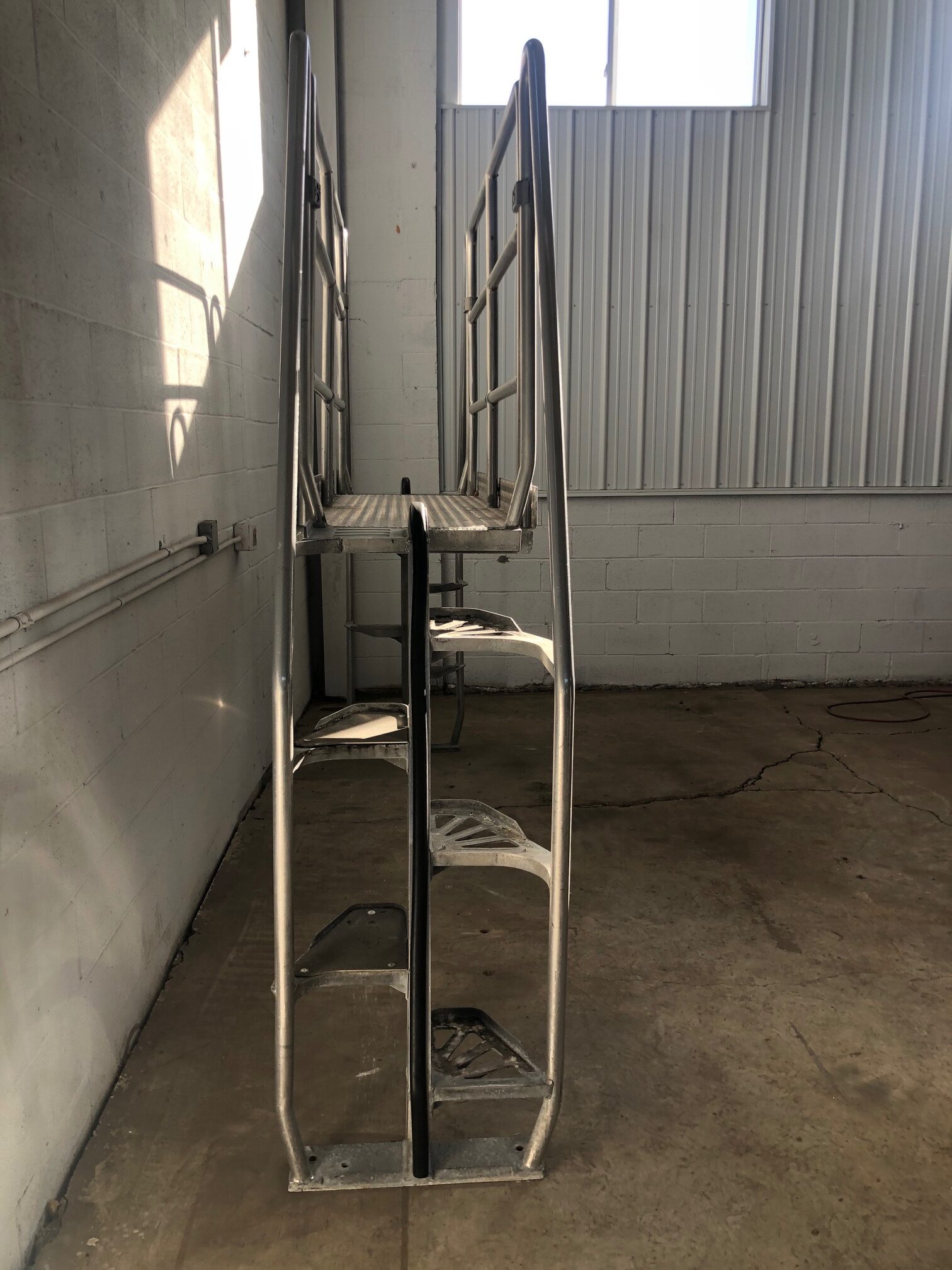 Conveyor Crossover image 4